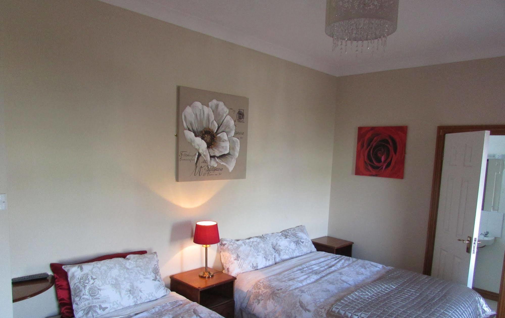 Bay View Guest House And B&B Galway Esterno foto